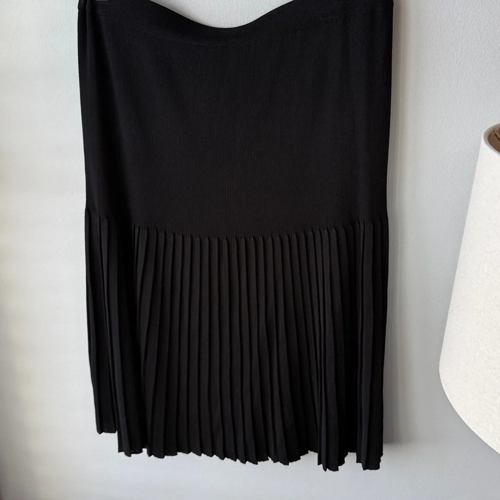 Misook Pleated Hem‎ Midi Skirt